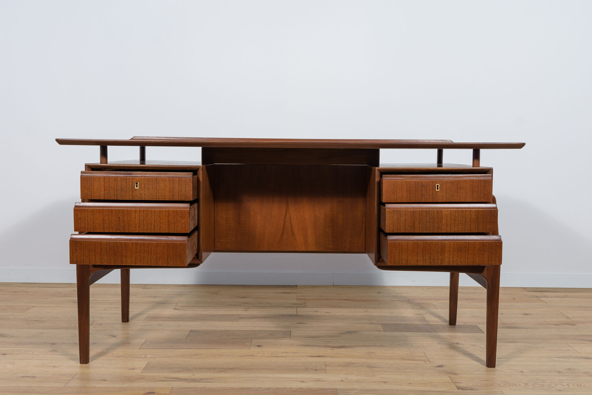 Mid-Century Freestanding Teak Desk, 1960s