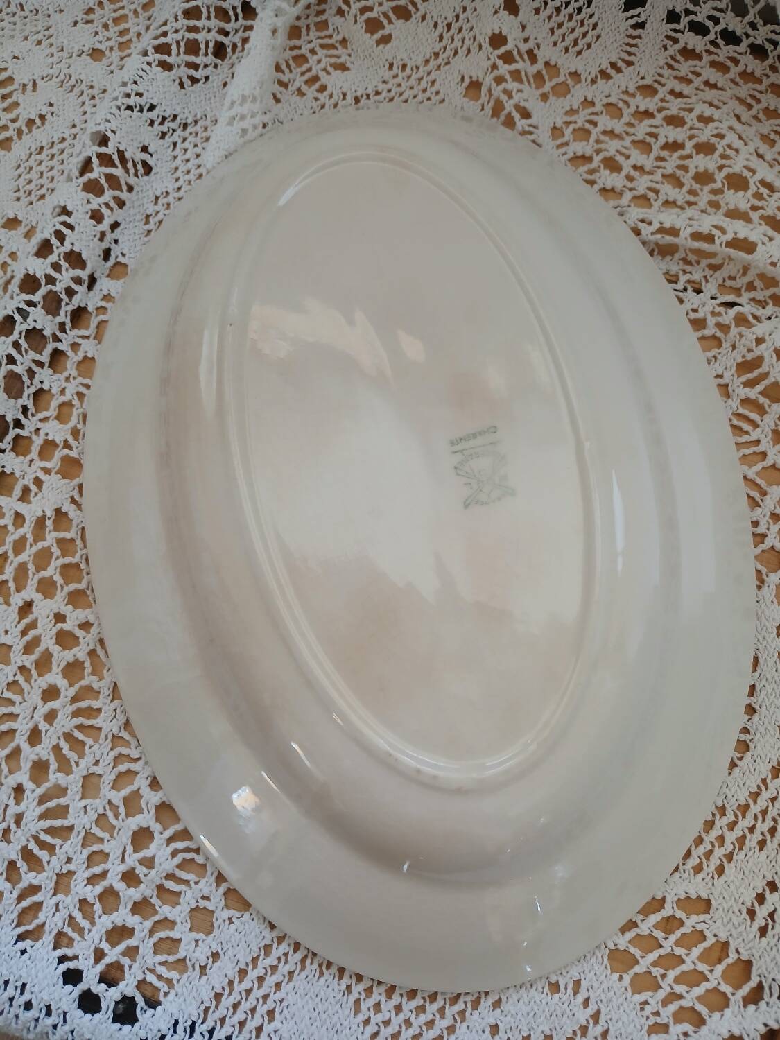 Lot of 12 Moulin des loups plates and dish
