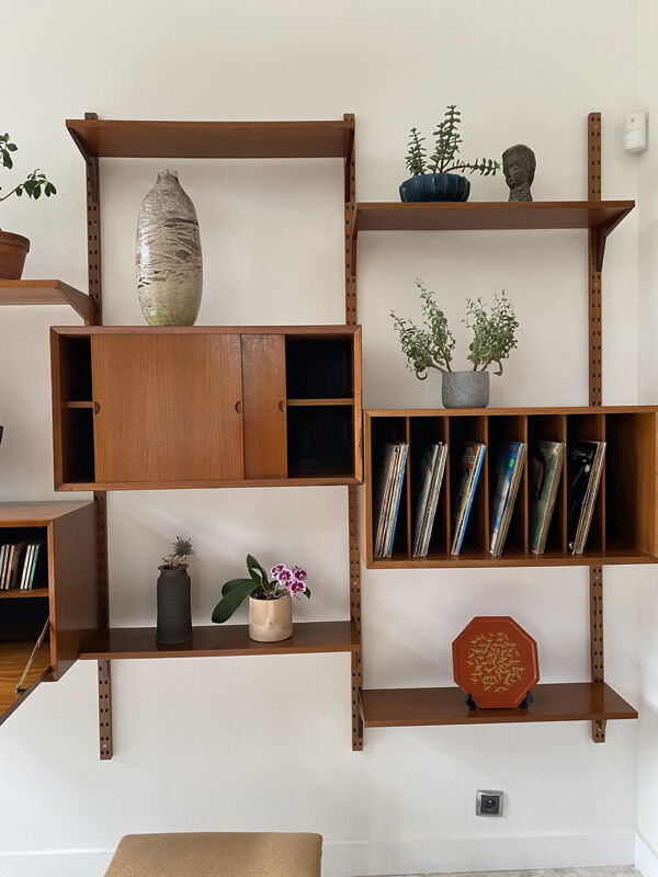 Ensemble ''Royal System'' 4 colonnes en teck, de Poul Cadovius 1970