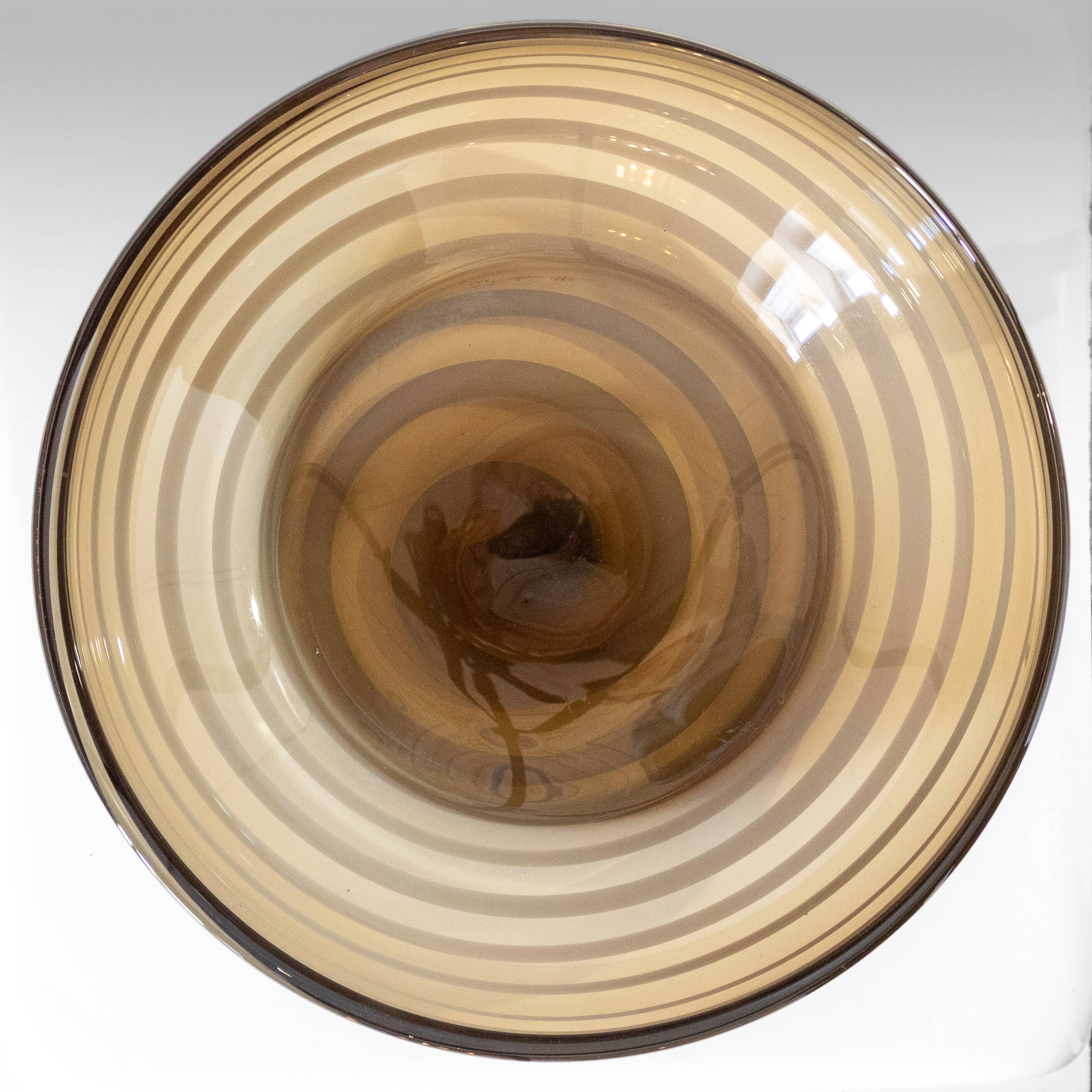 Vase central en verre