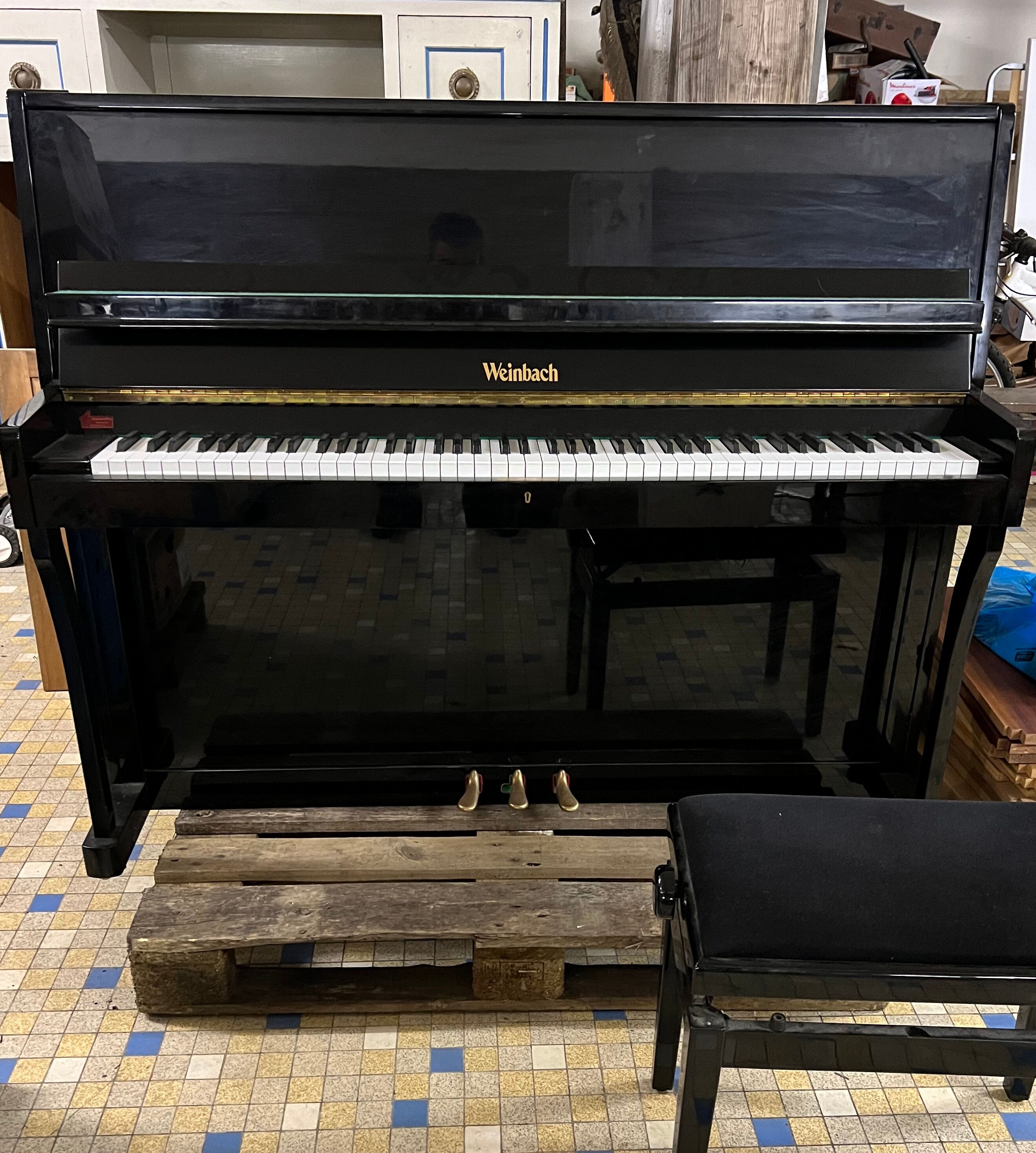 Piano Weinbach 114