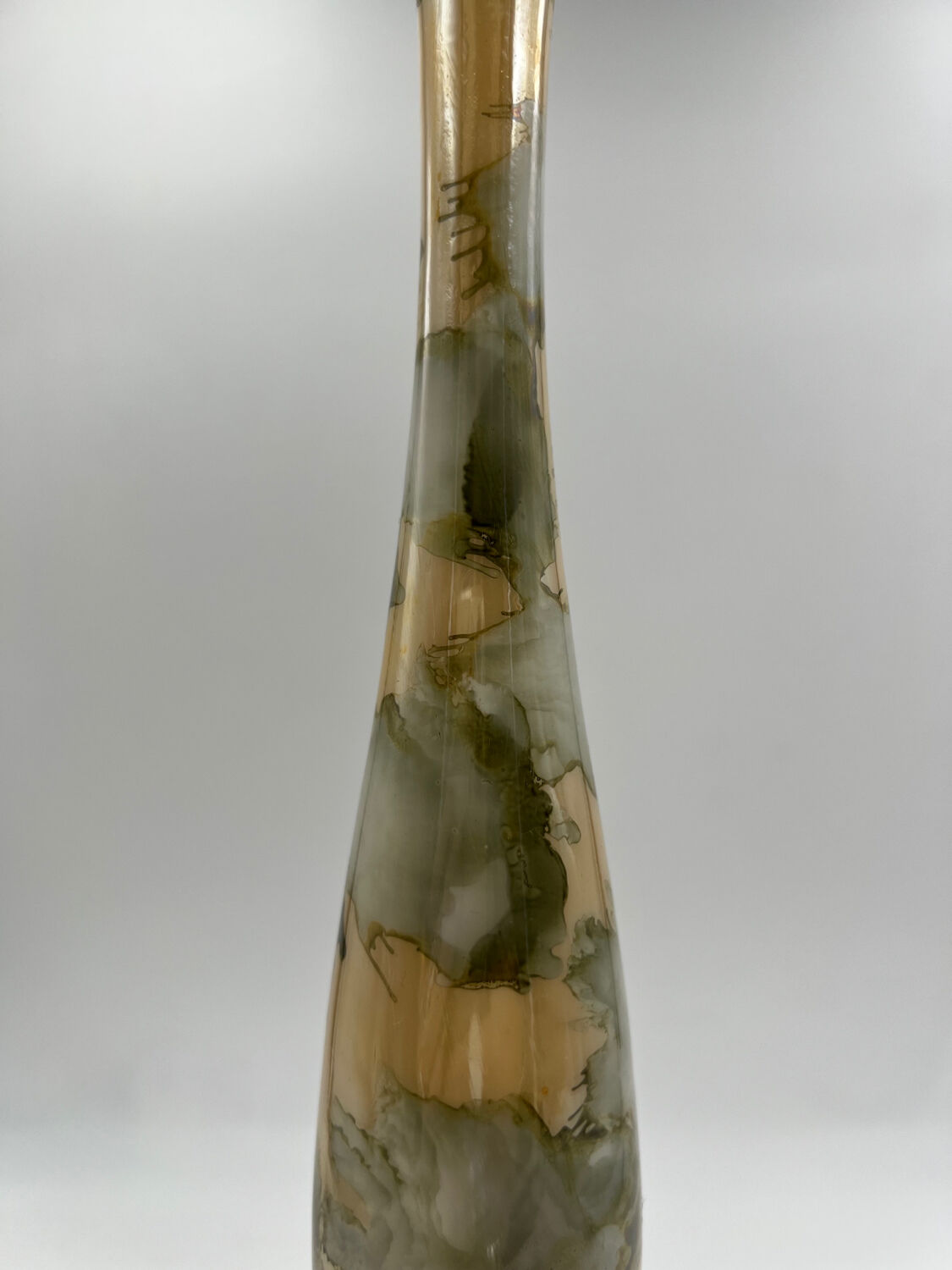 Vase soliflore en opaline