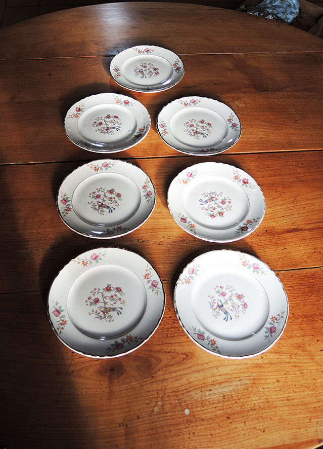 7 anciennes assiettes à dessert Moulin des Loups décor oiseau