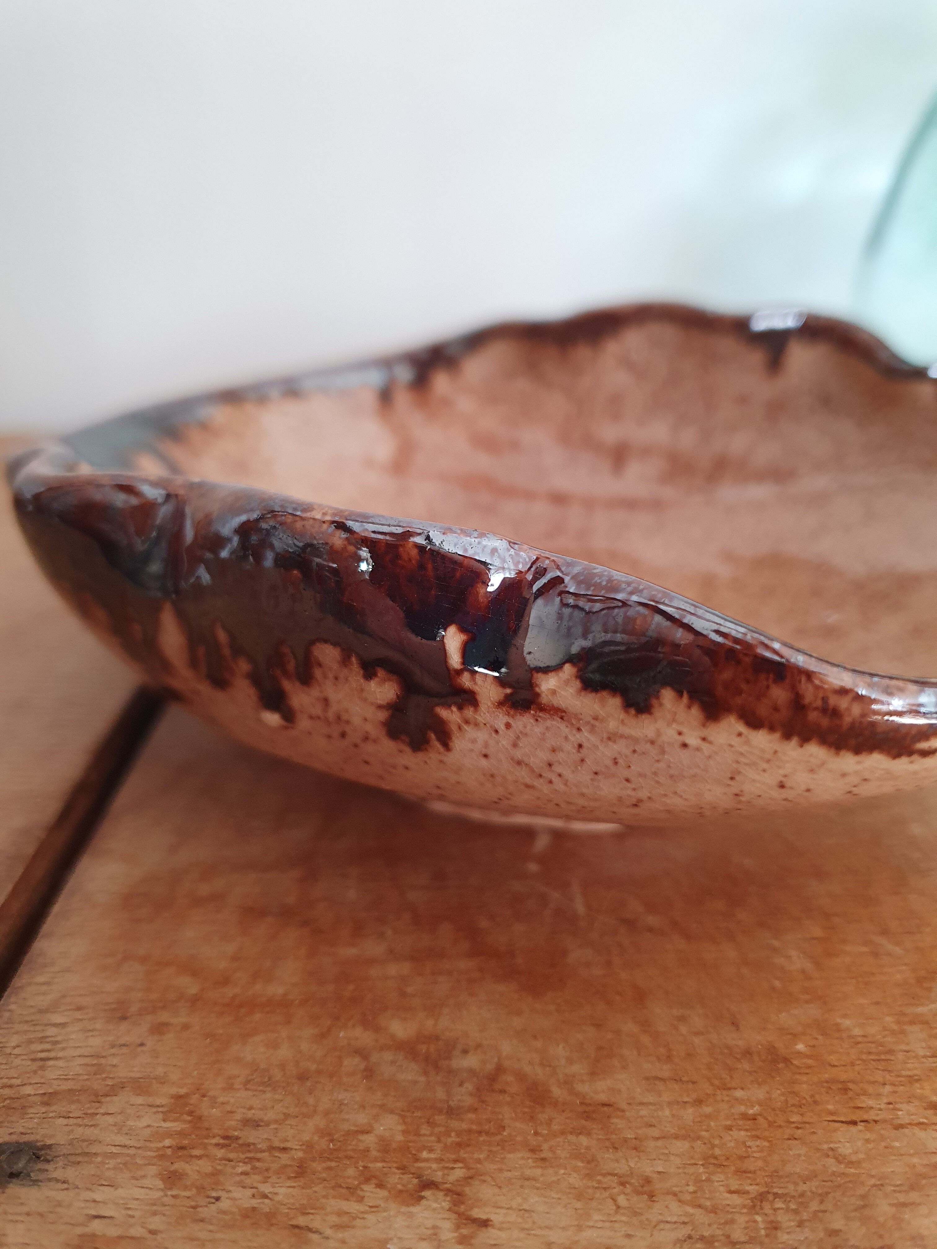 Ceramic cup/vacuum pocket