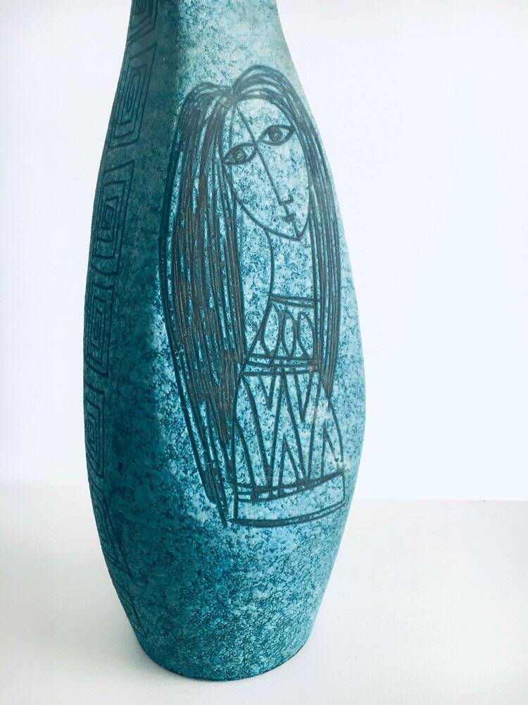 Art ceramics sgraffito table lamp attributed to Alvino Bagni for Raymor, Italy, 1960s.