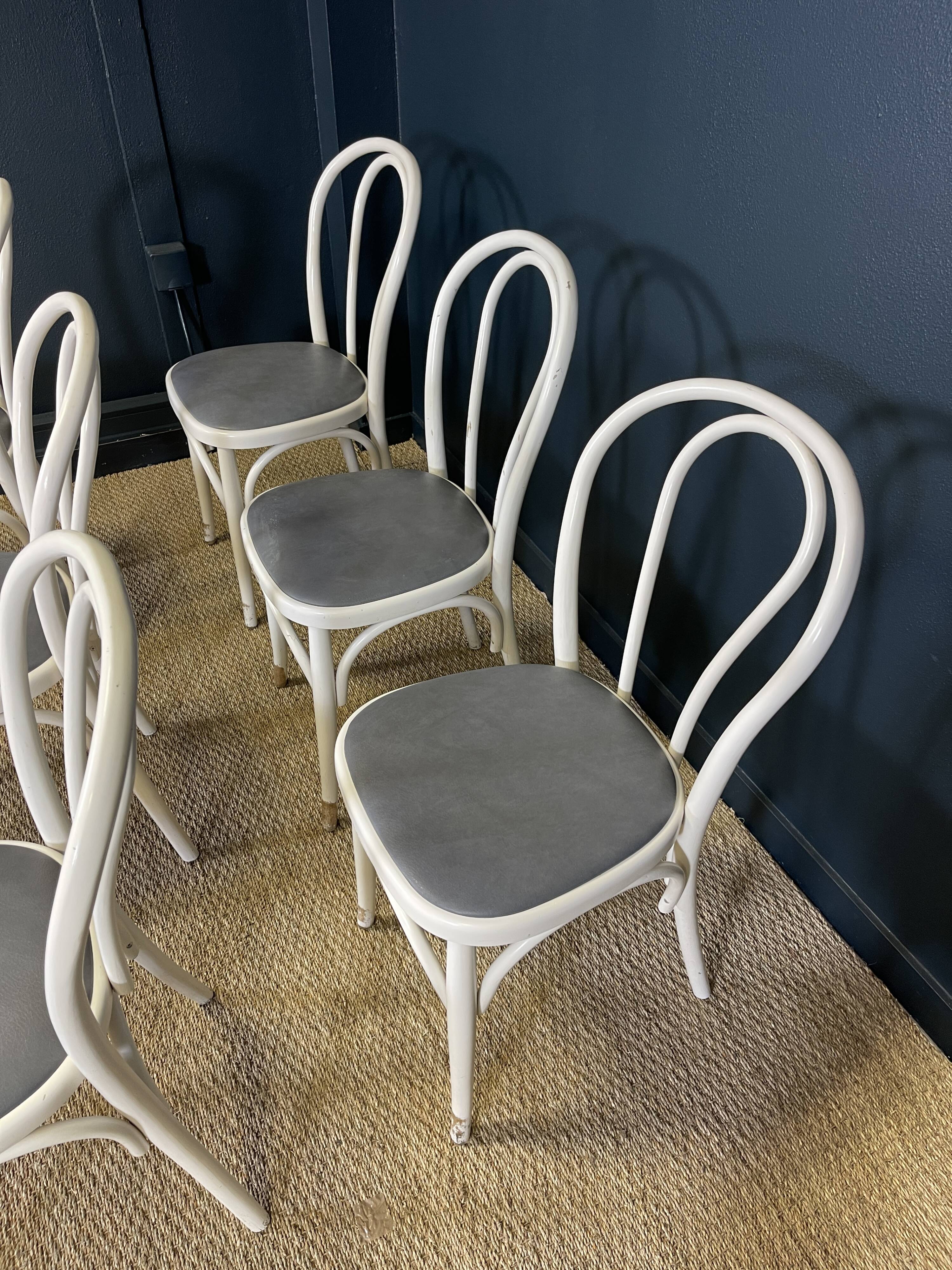 Set of 6 Thonet-type curved wooden bistro chairs