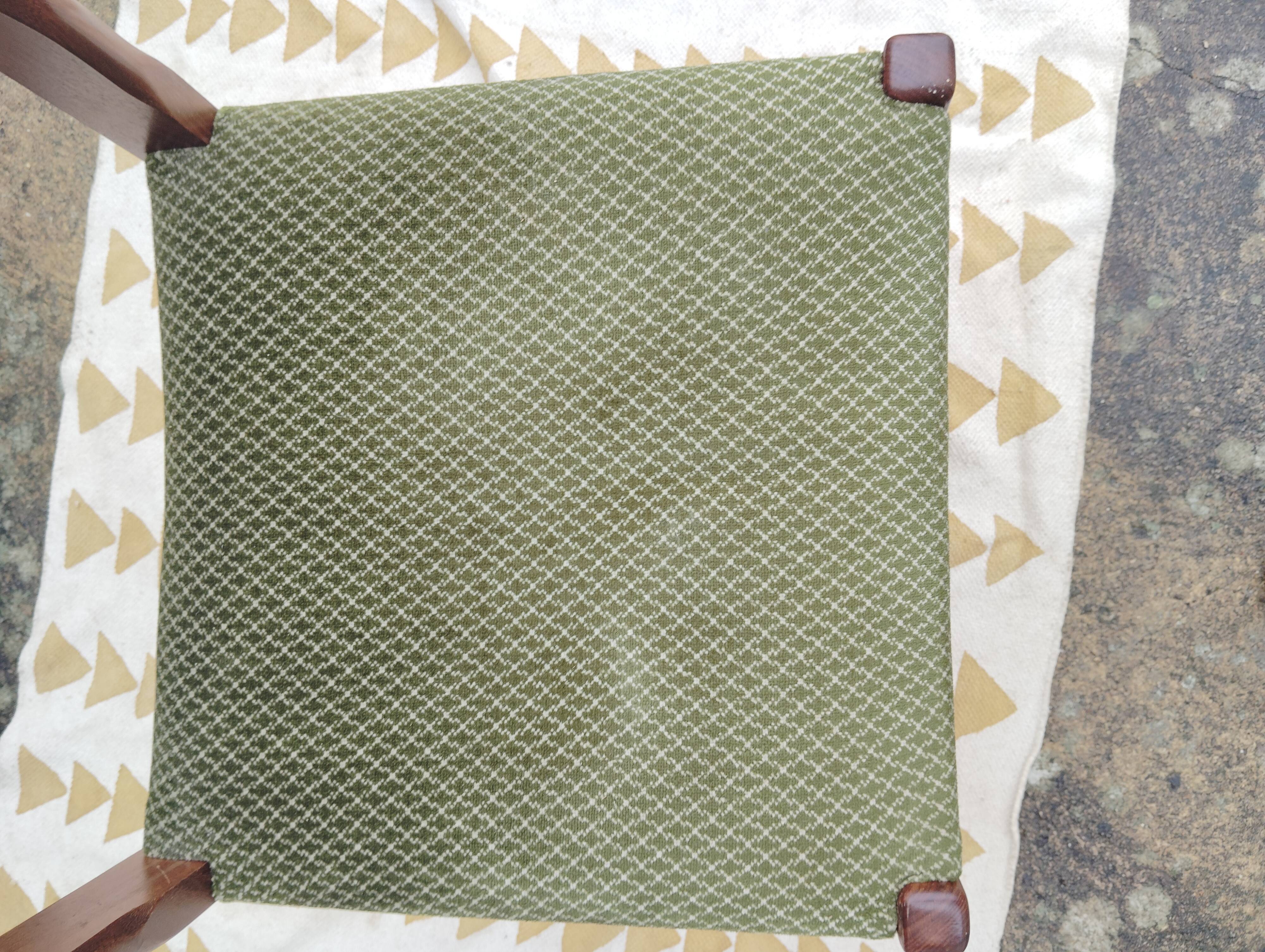 Scandinavian chair in teak and velvet