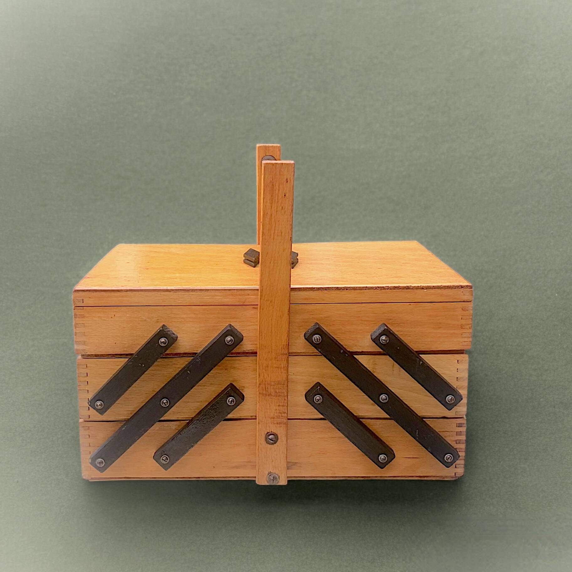 Worker - vintage wooden sewing box