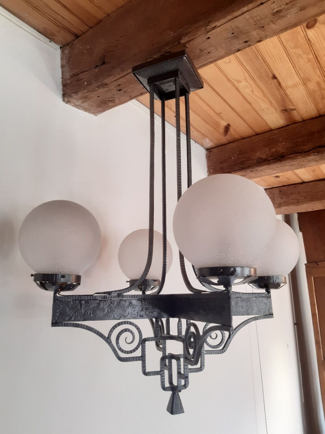 Chandelier 1930 art deco wrought iron and balls glass granite