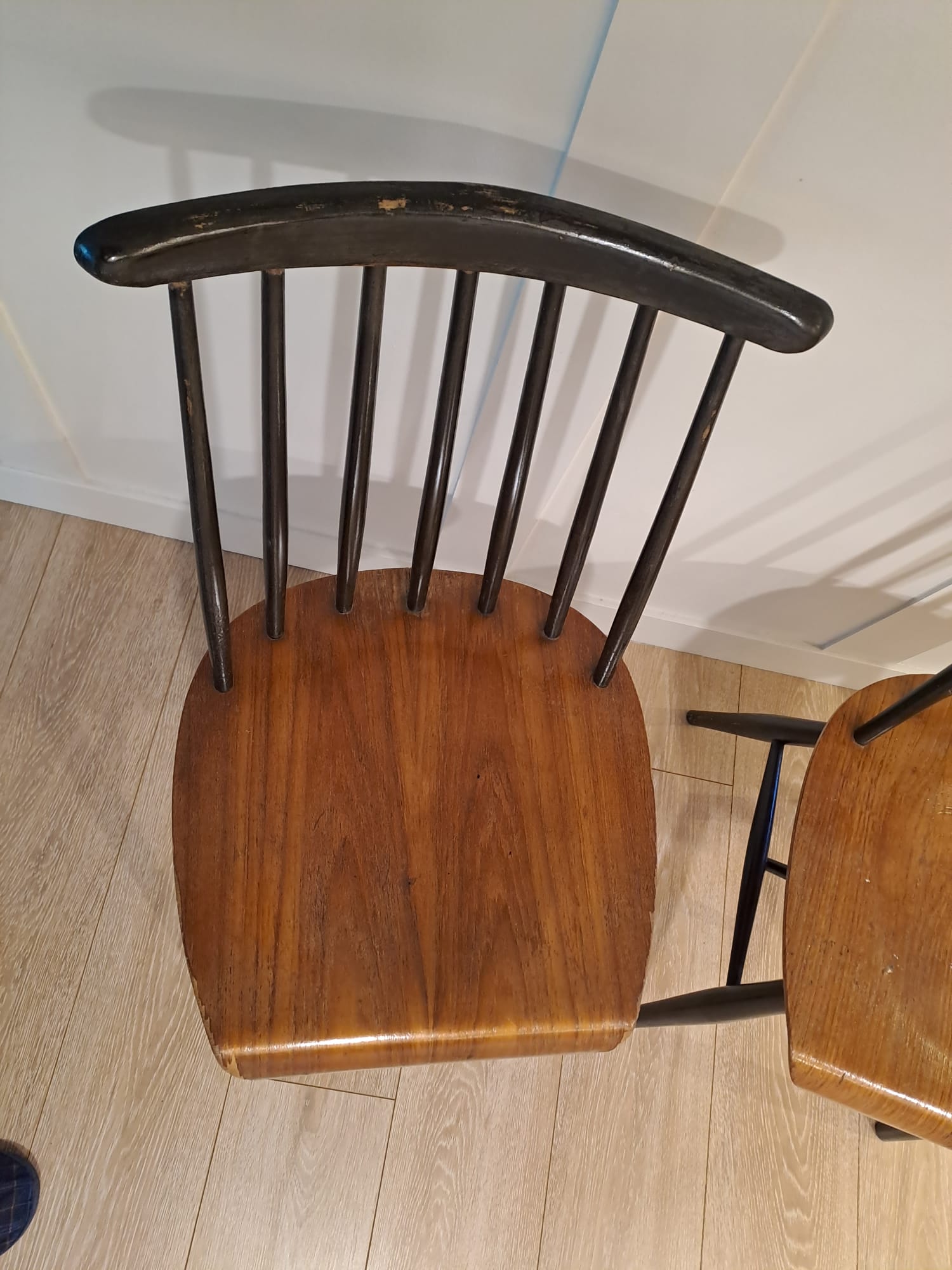 Paire de chaise fanent d'Ilmari Tapiovaara
