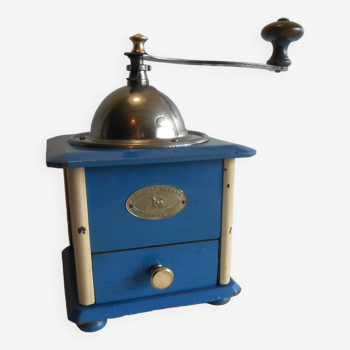 Peugeot 30's coffee grinder