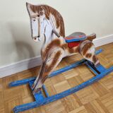 Cheval à bascule ancien en bois peint, années 50