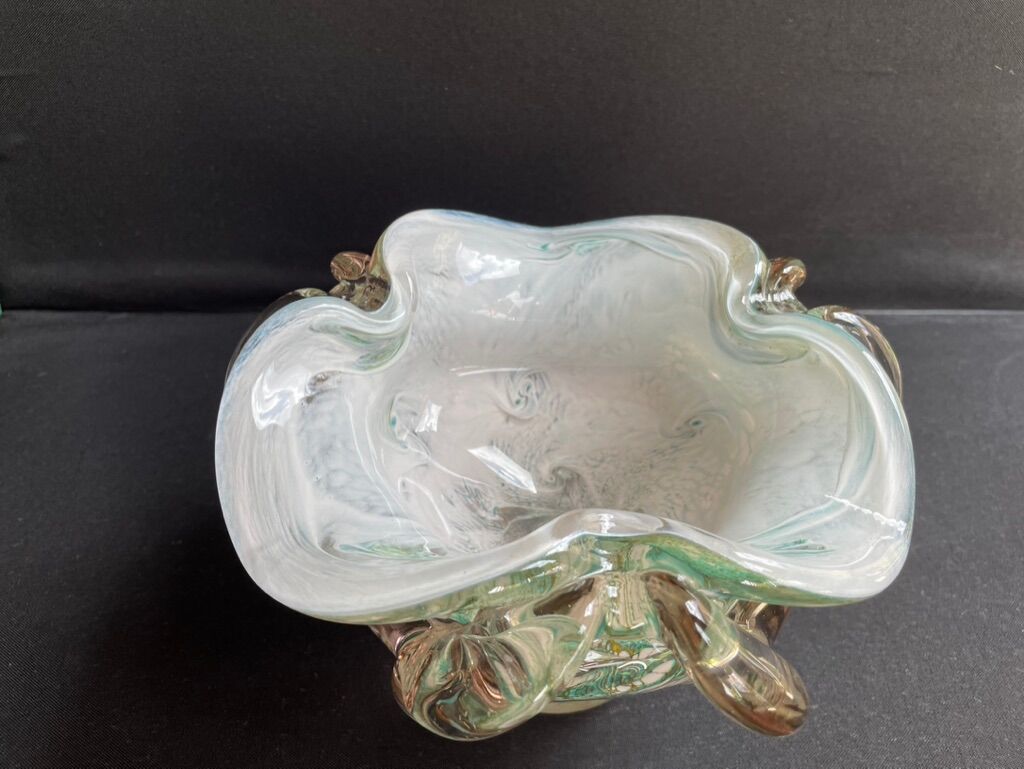 Multilayer glass bag cup with metal oxide inclusions - XXth