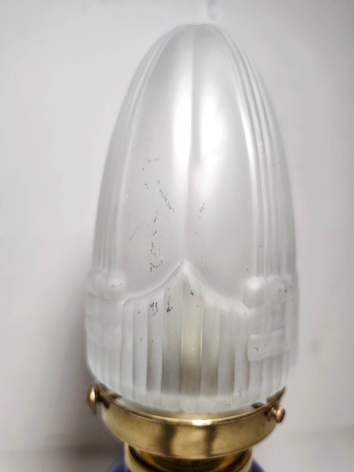 Lámpara de mesa de cristal. España, 1940s.