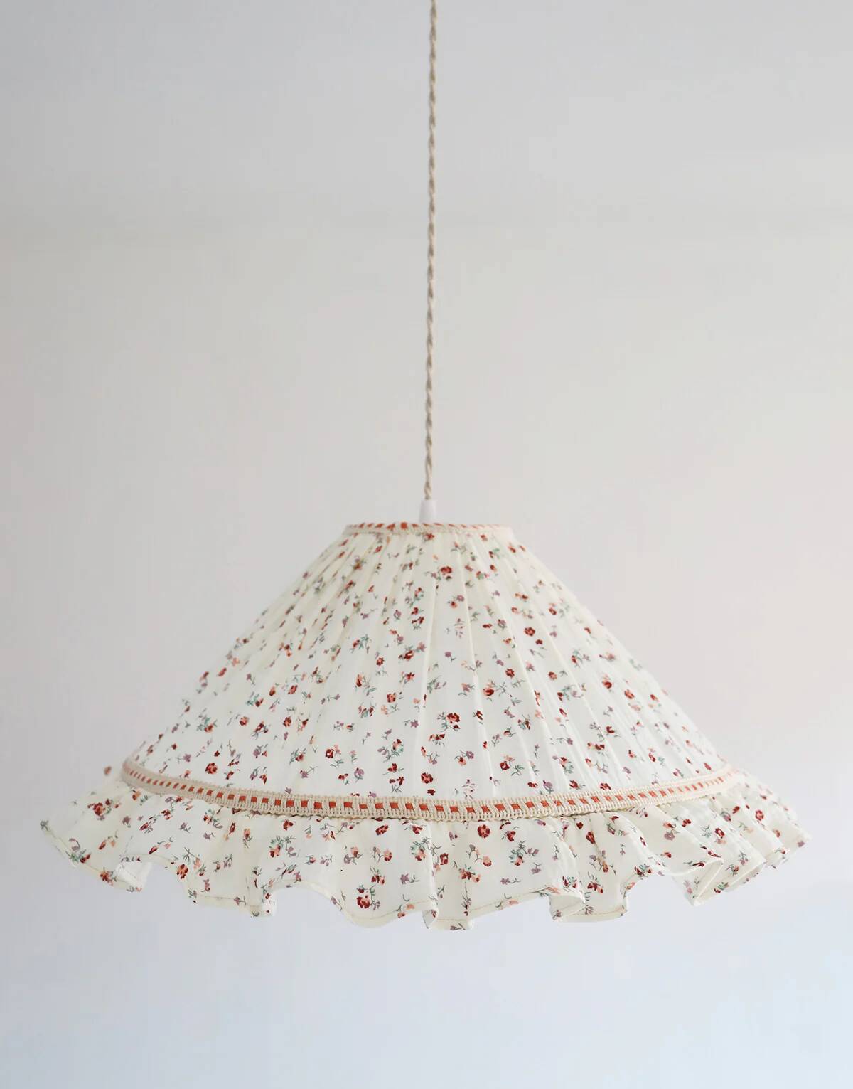 Emilia "tiny flowers" conical pendant light with steering wheel