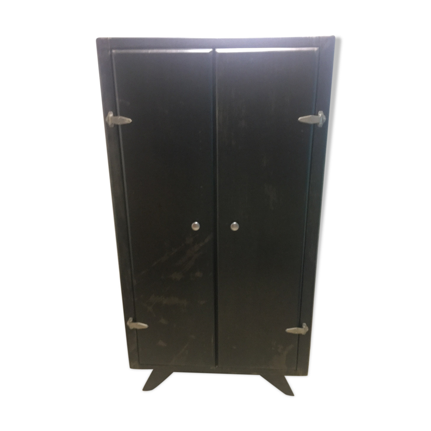 Metal kitchen cabinet from the 1960s