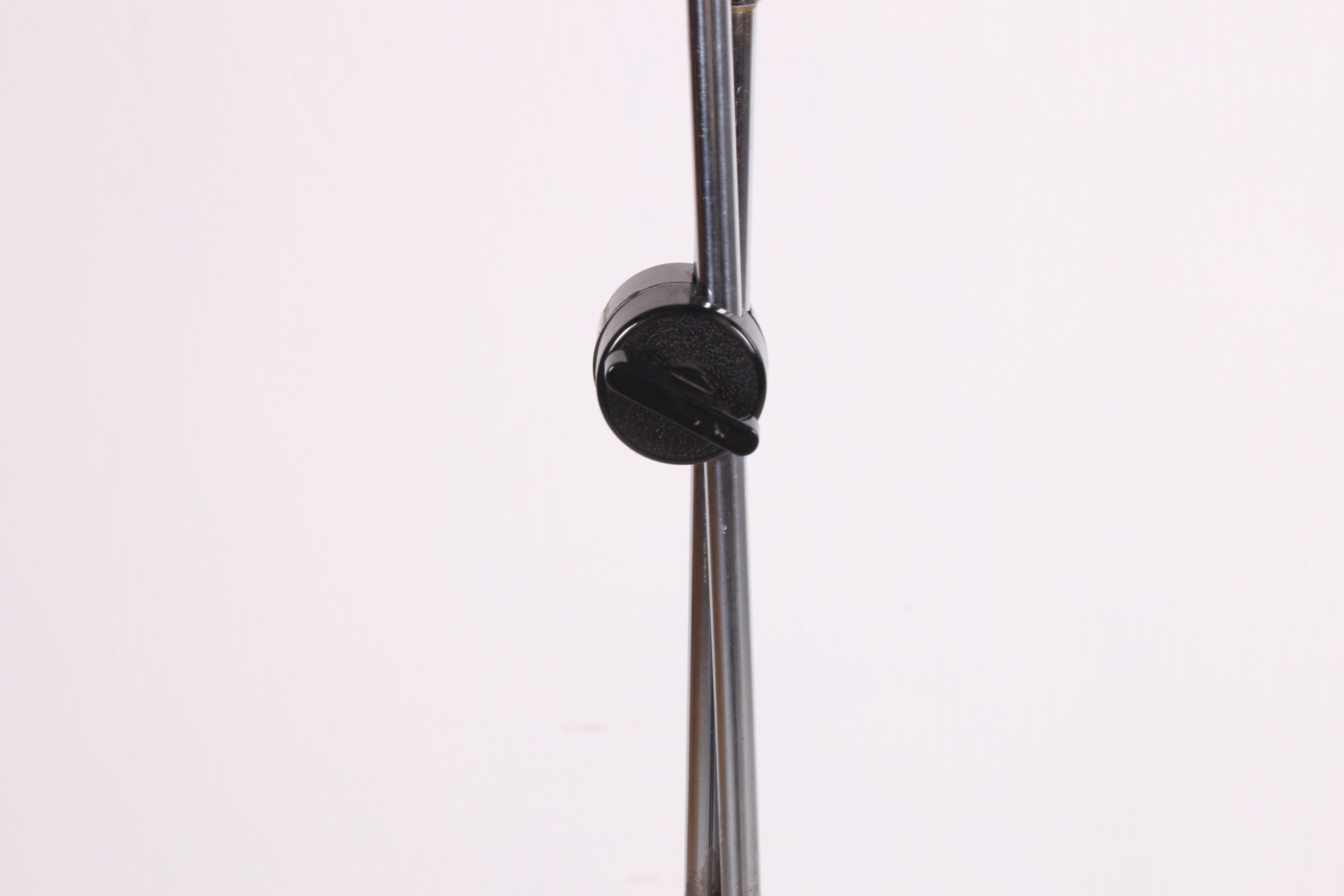 Aluminum floor lamp from Denmark with adjustable spot