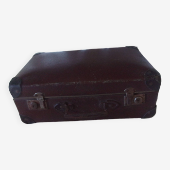 Ancienne valise en carton