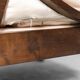 Fauteuil en tissu beige 70s vintage moderne