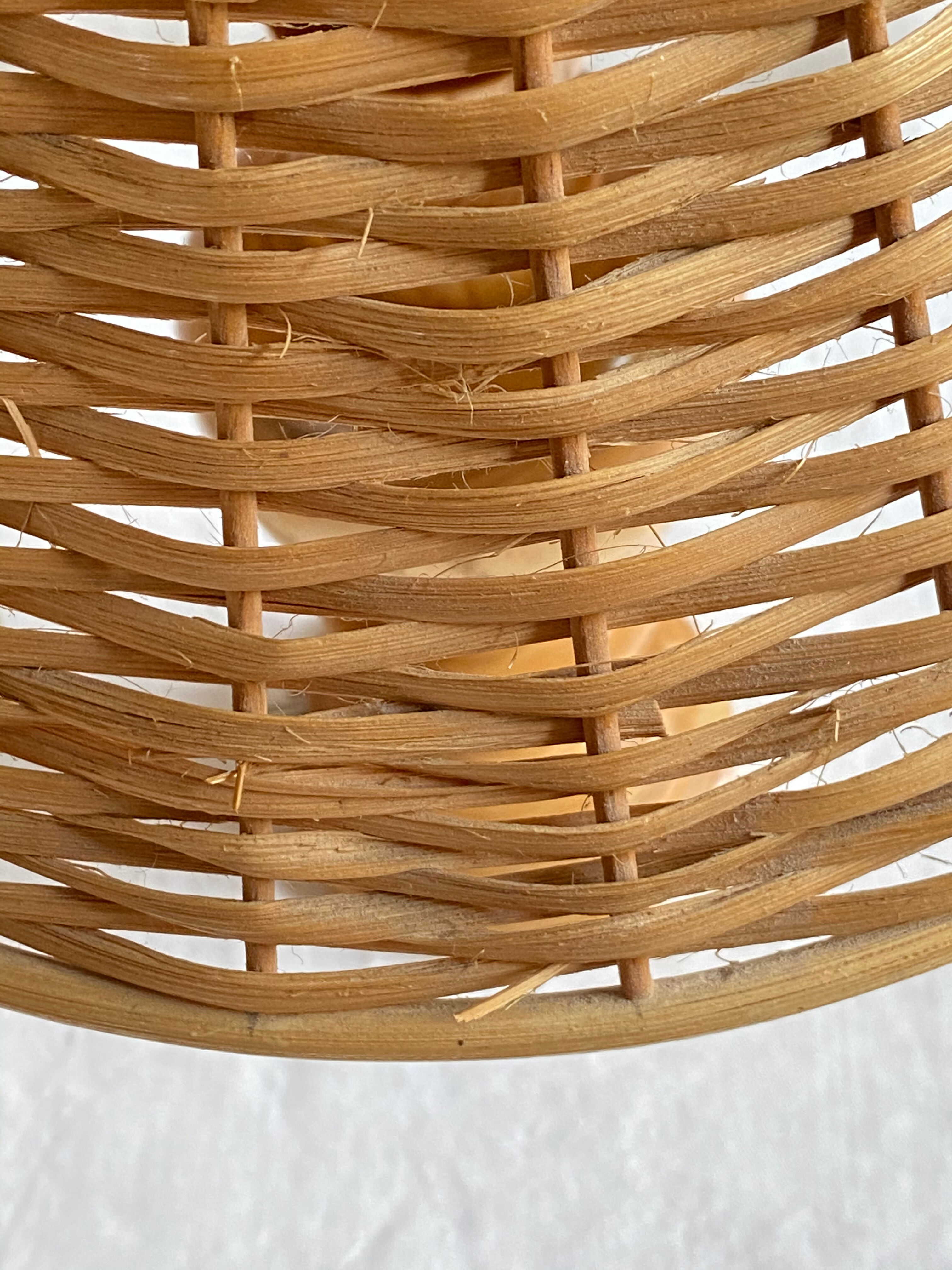 Wooden foot lamp rattan lampshade