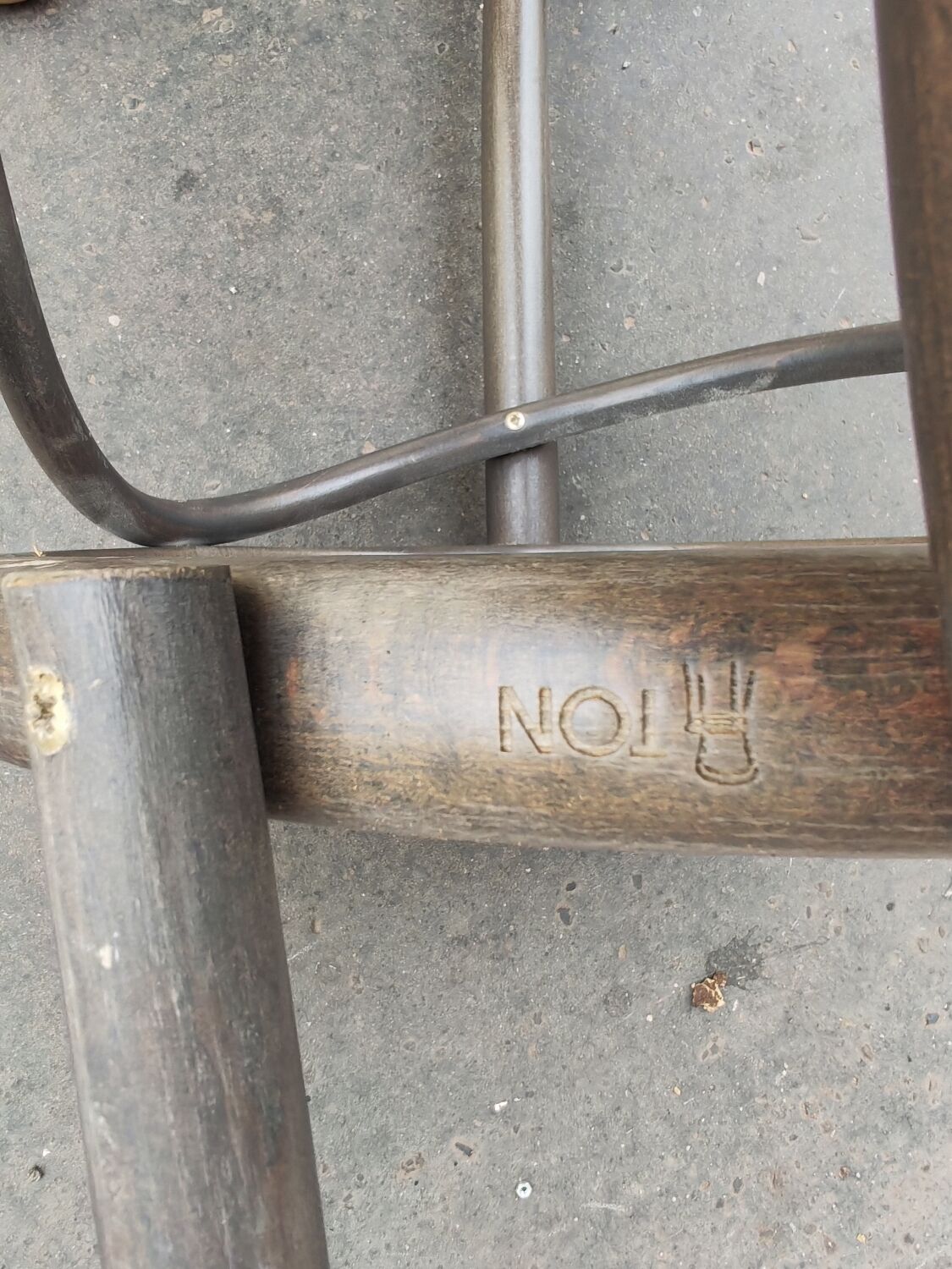 Bistro chair no. 14 Ton iconic design