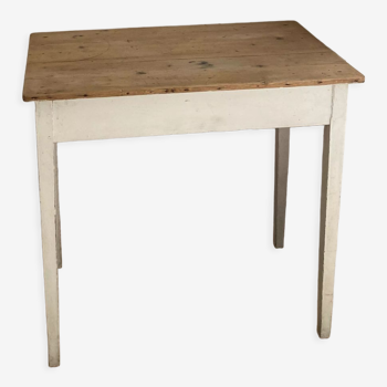 Farmhouse table