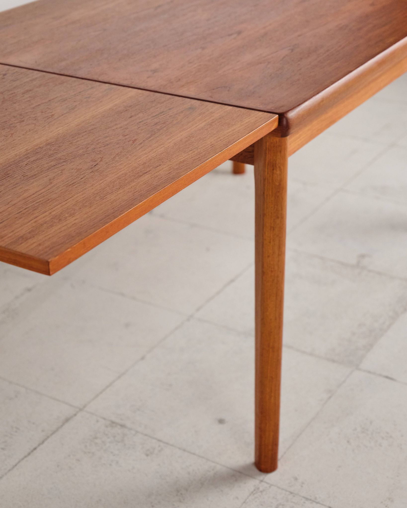 Table extensible par Henning Kjærnulf pour Vejle Stole, années 1960