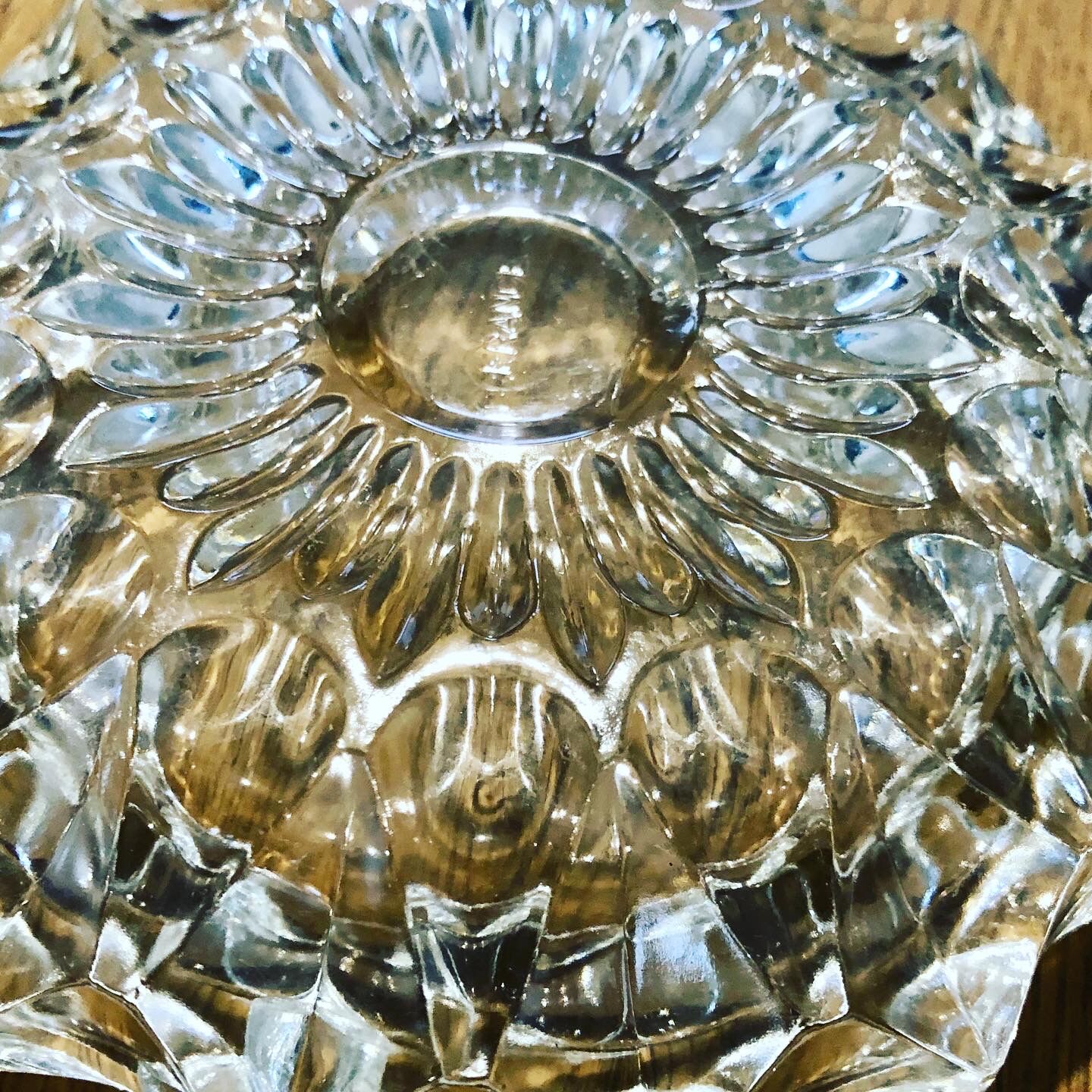 Vide poche en verre ciselé