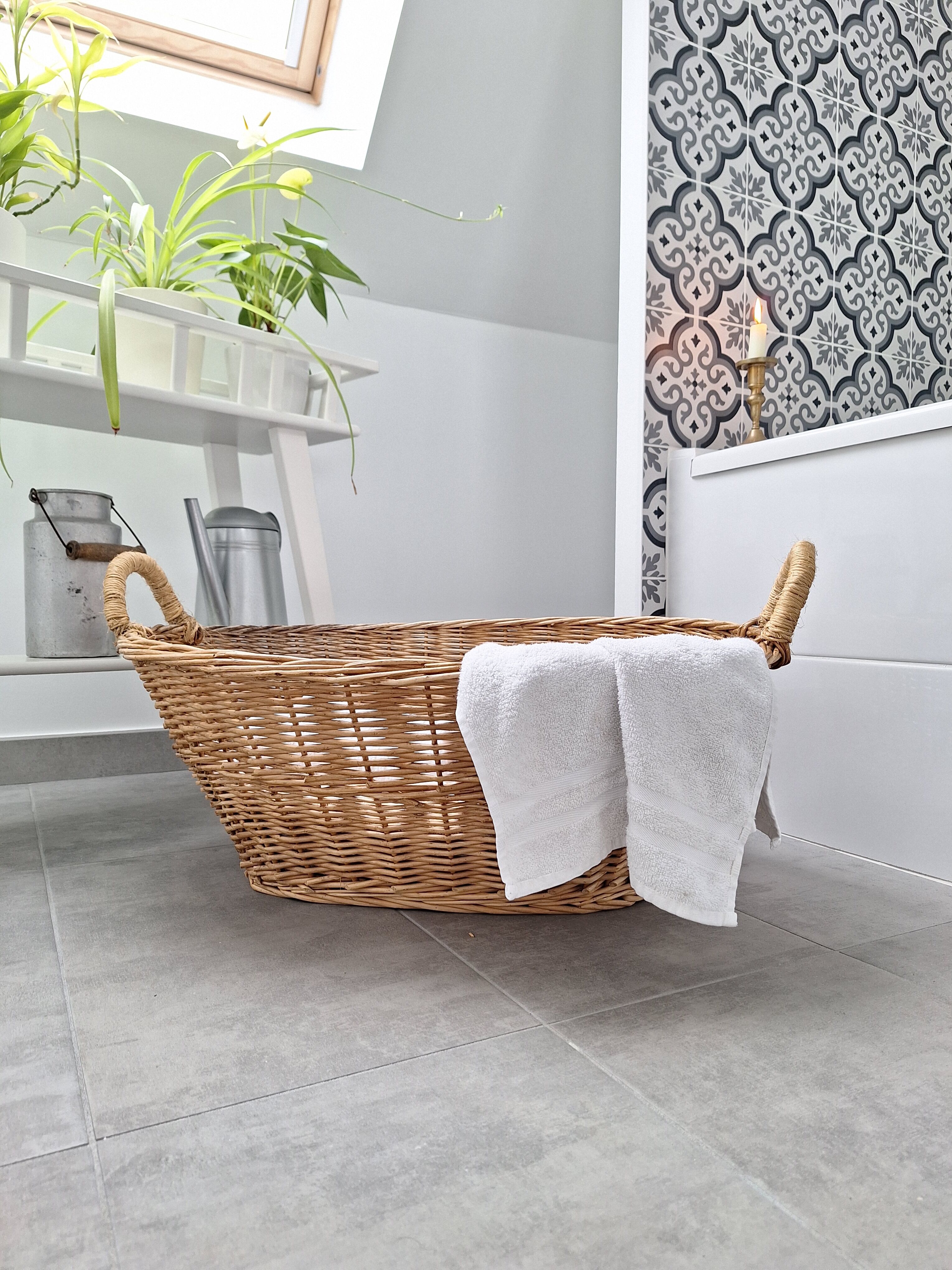 Wicker basket / basket