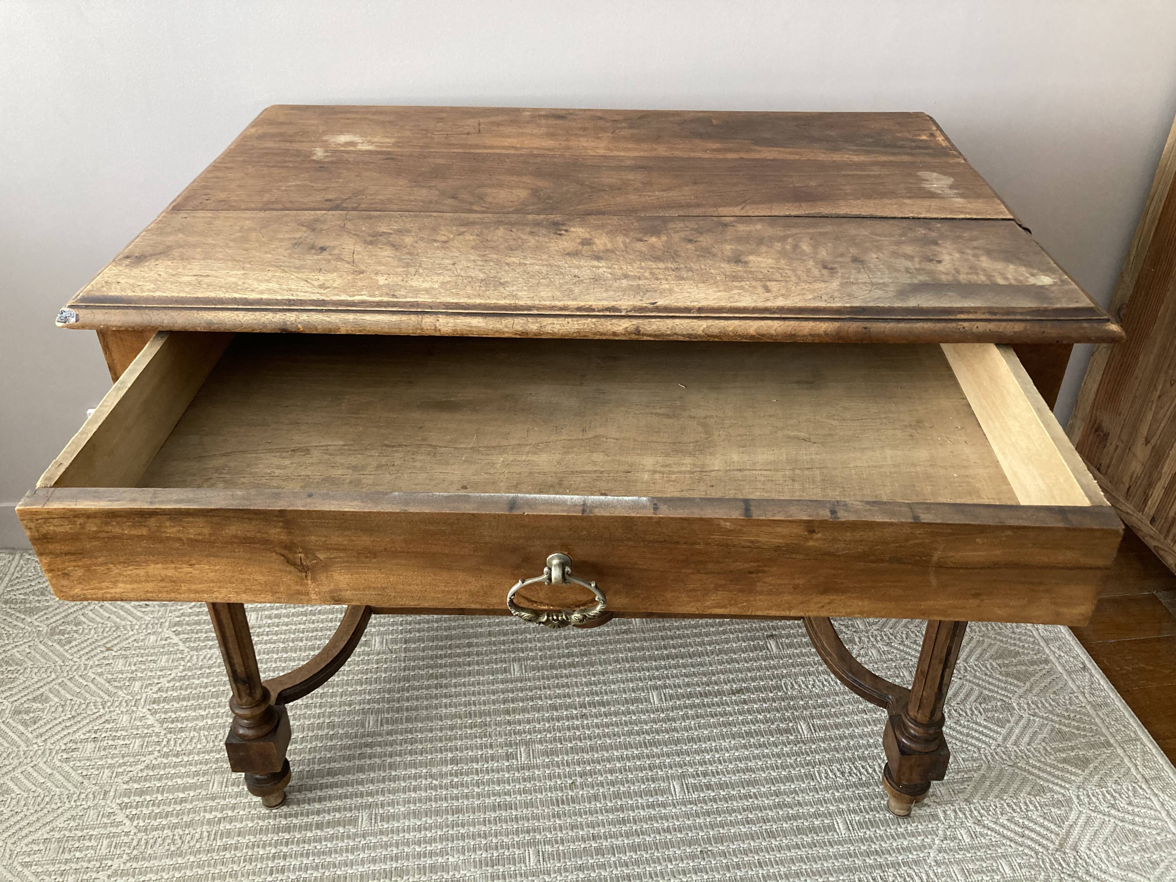 Bureau vintage style Louis XVI