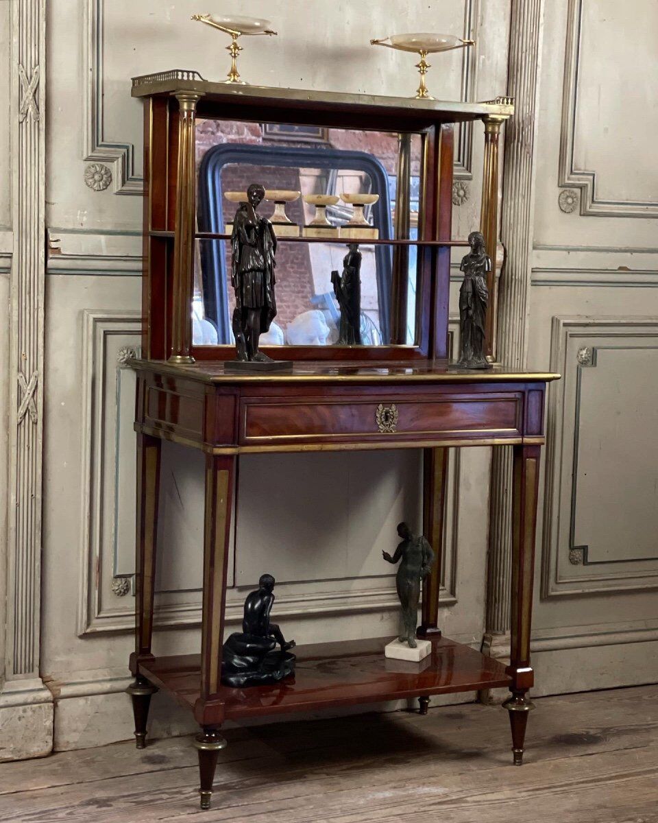 Bonheur du jour in mahogany and brass inlay, late 18th century