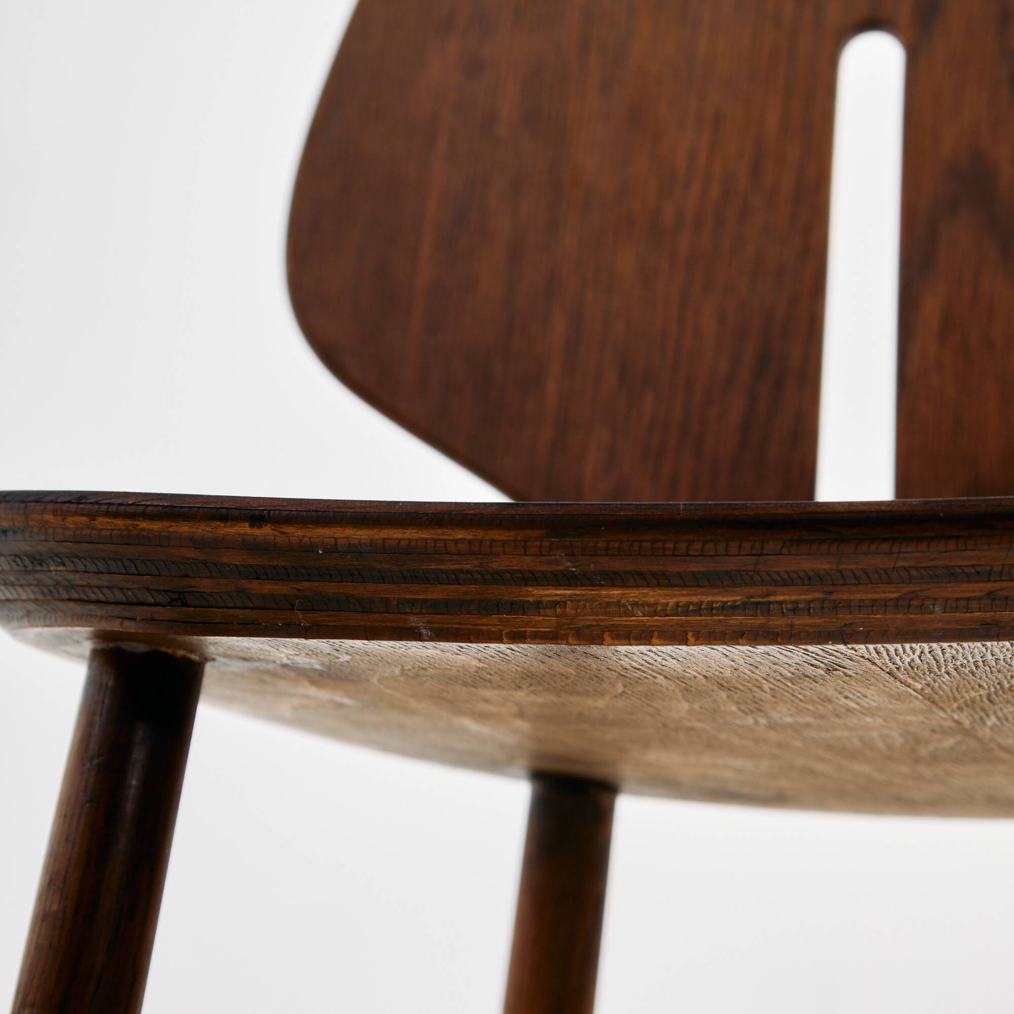 Restored J67 chair in oak by Ejvind A. Johansson for FDB Møbler.