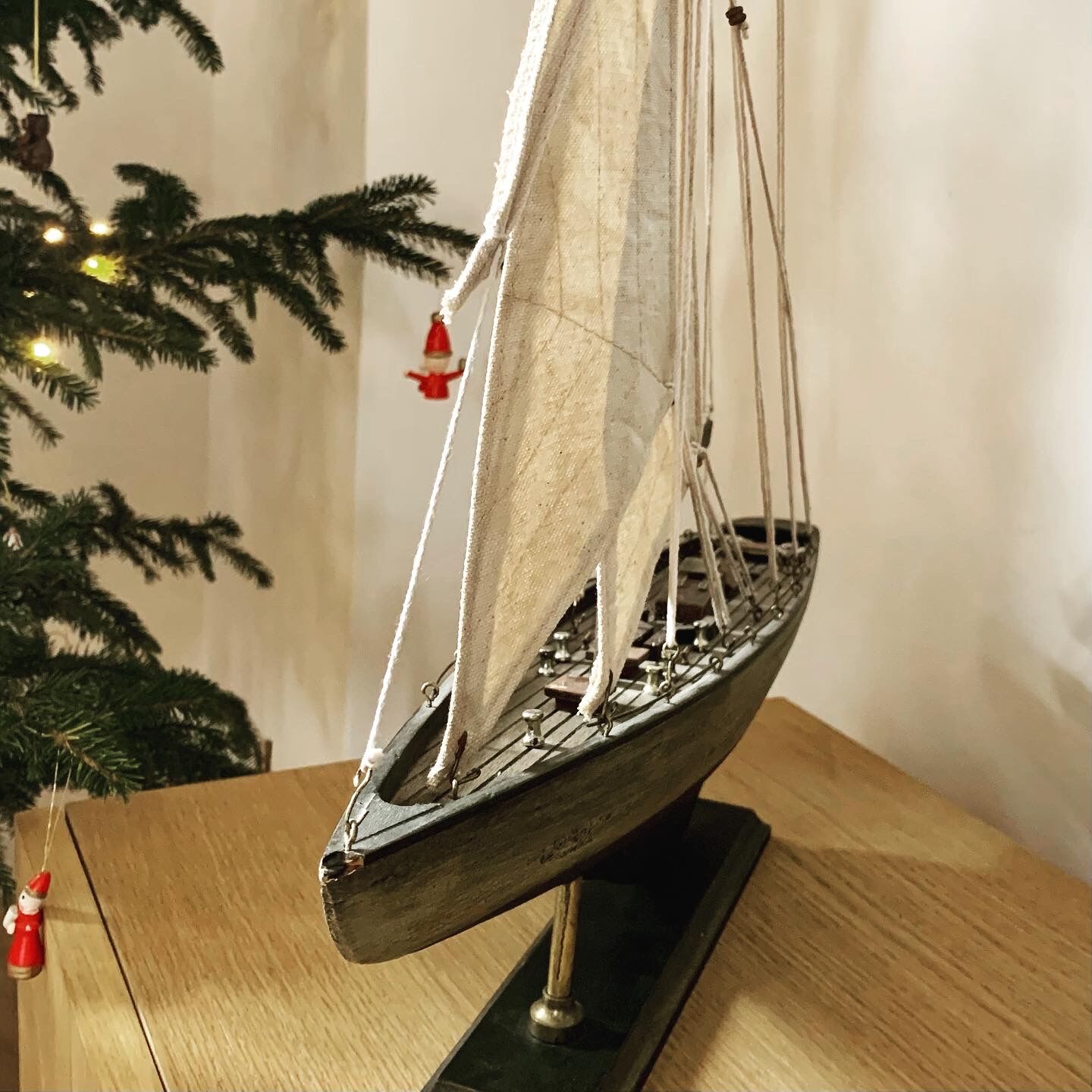 Wooden boat model