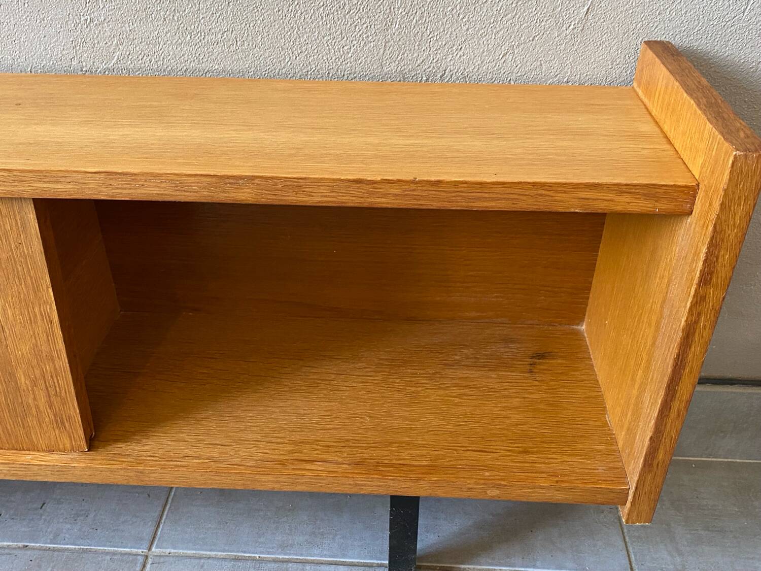 Low vintage sideboard (shallow)