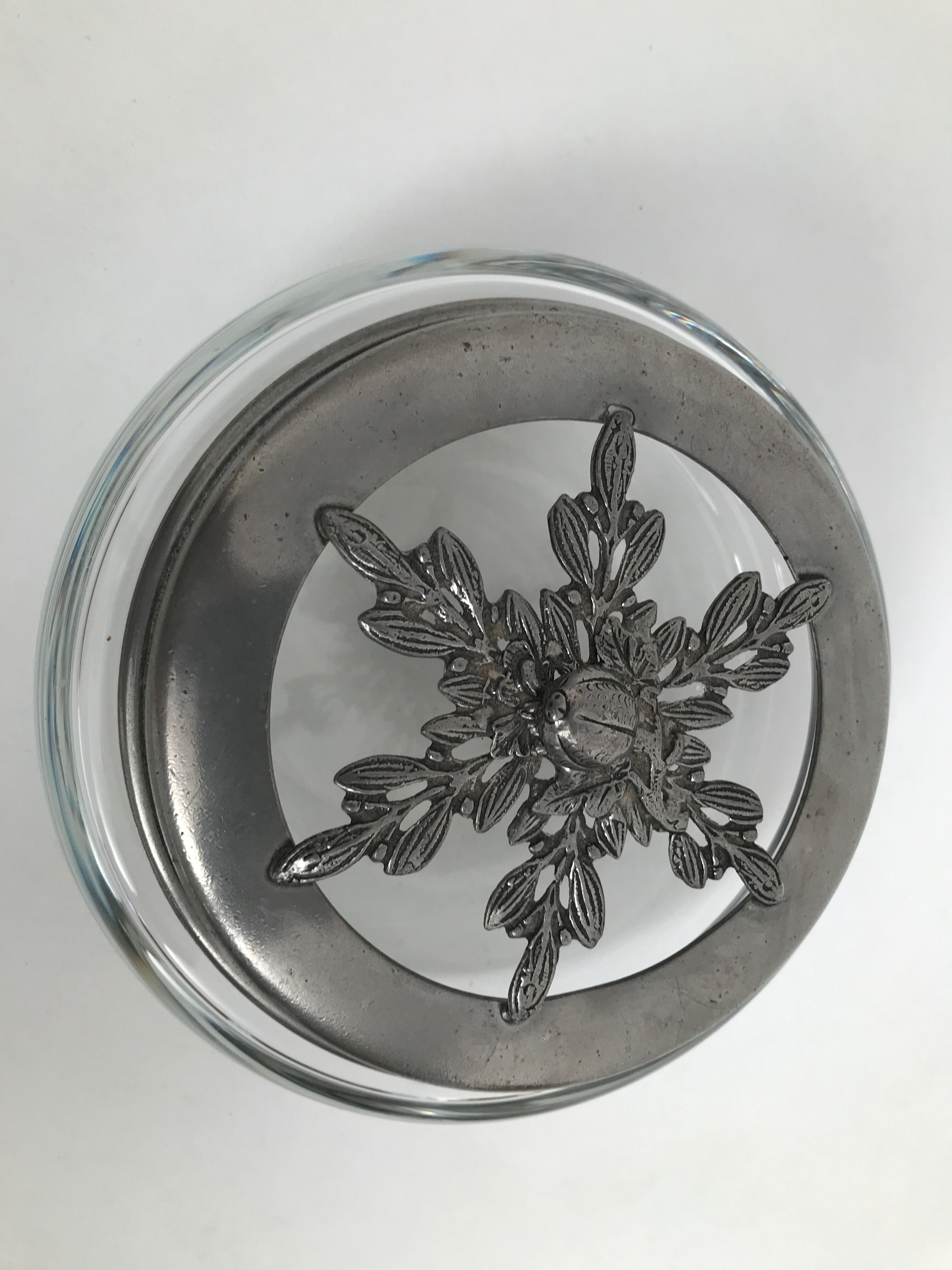 Glass tin lid candy