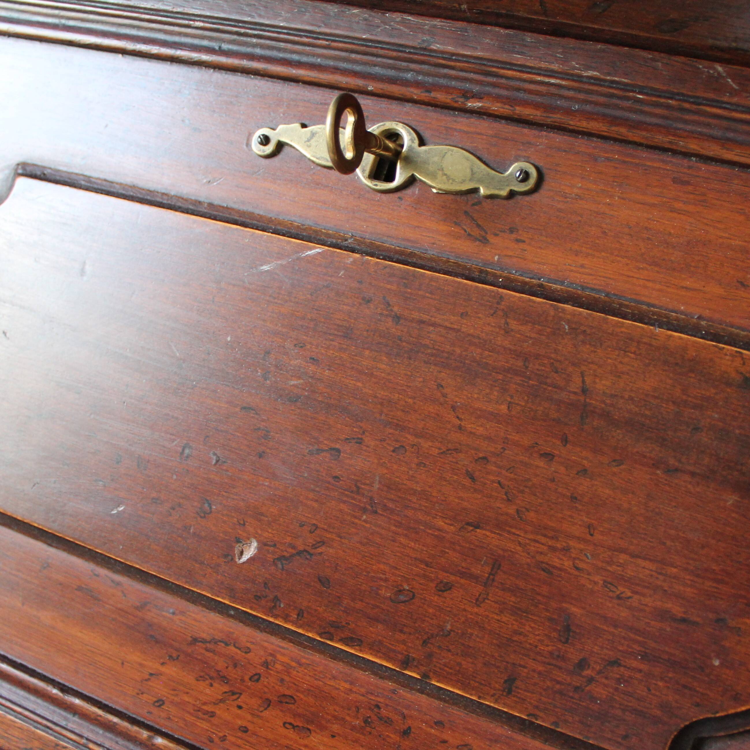 Vintage scriban desk