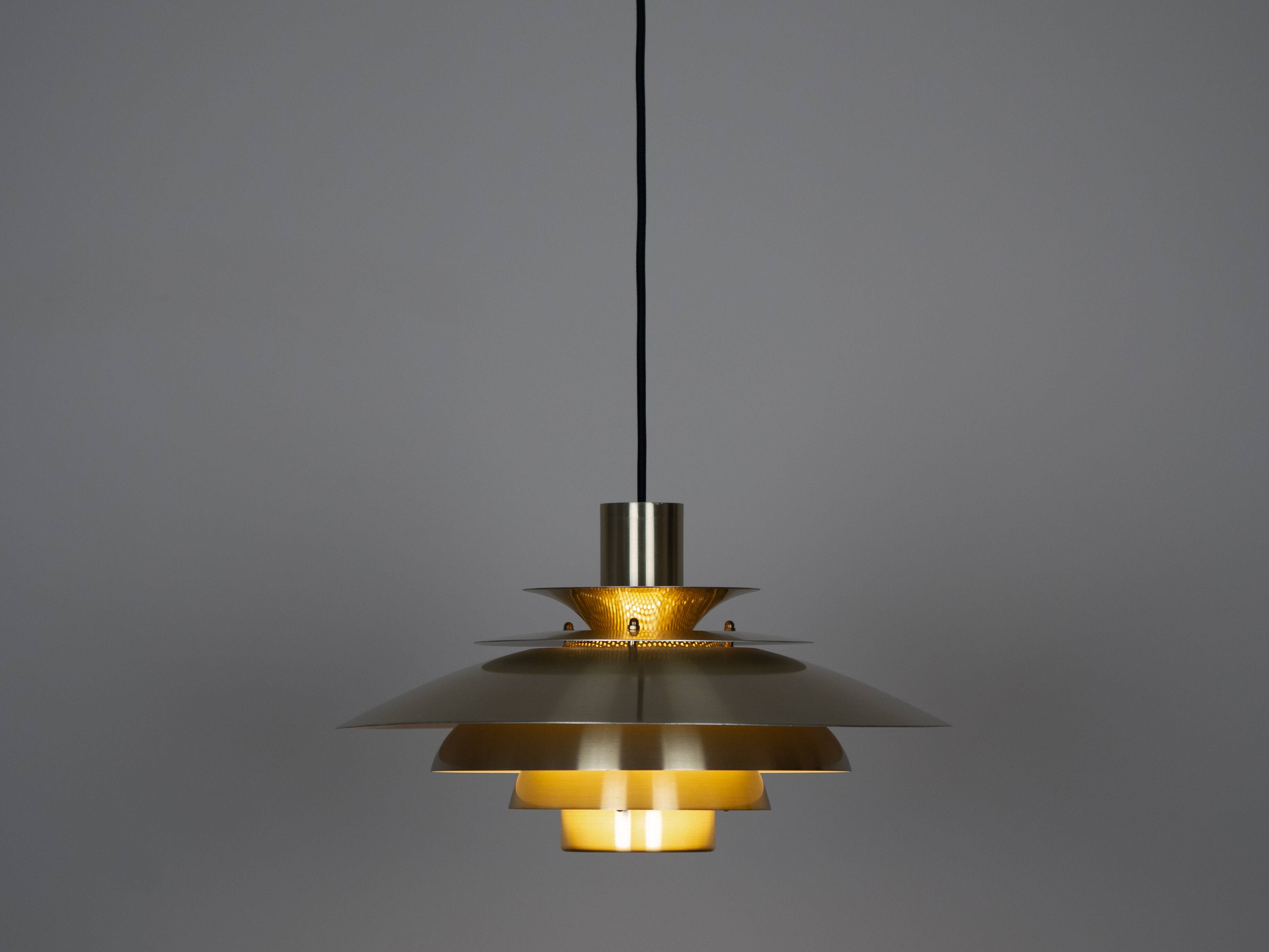 Lampe à suspension vintage danoise Verona par Kurt Wiborg, Jeka, années 1980