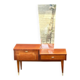 Furniture with a mirror