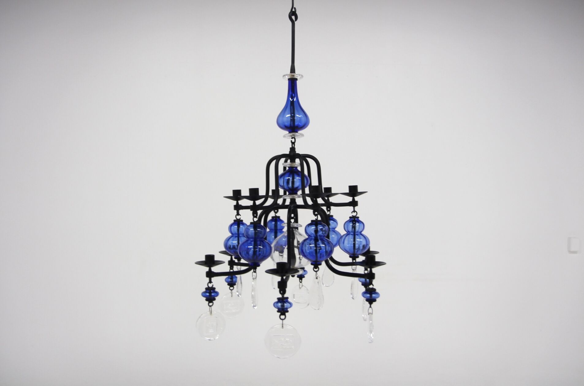 Glass chandelier, Erik Höglund, Boda Glasbruk & Smide, Sweden, 1970