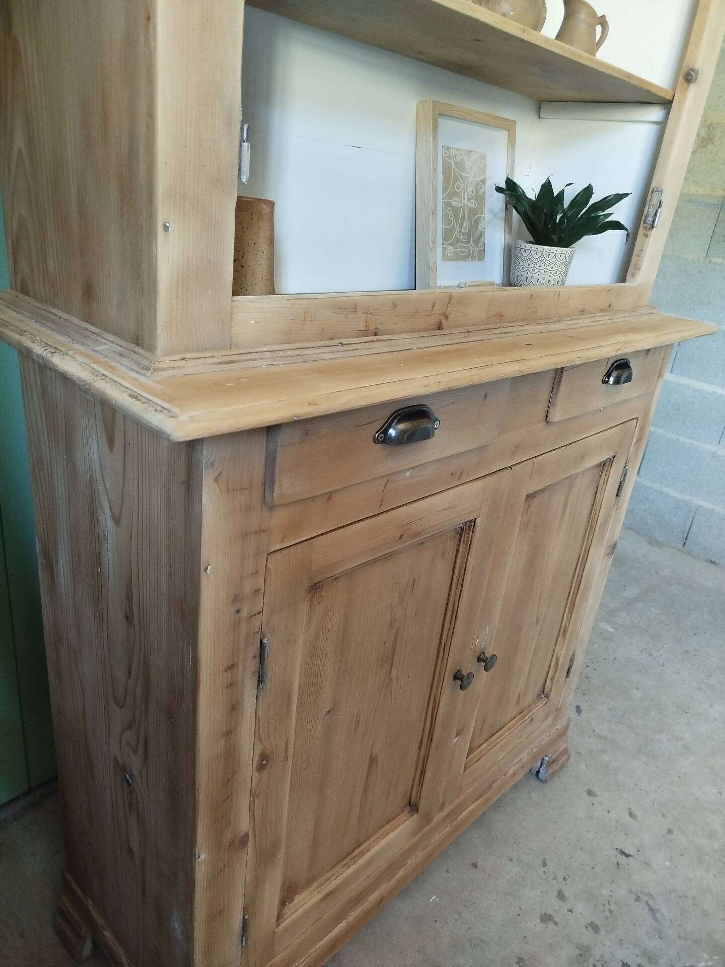Buffet 2 renovated bodies