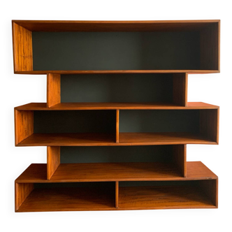 Bibliothèque vintage brutaliste