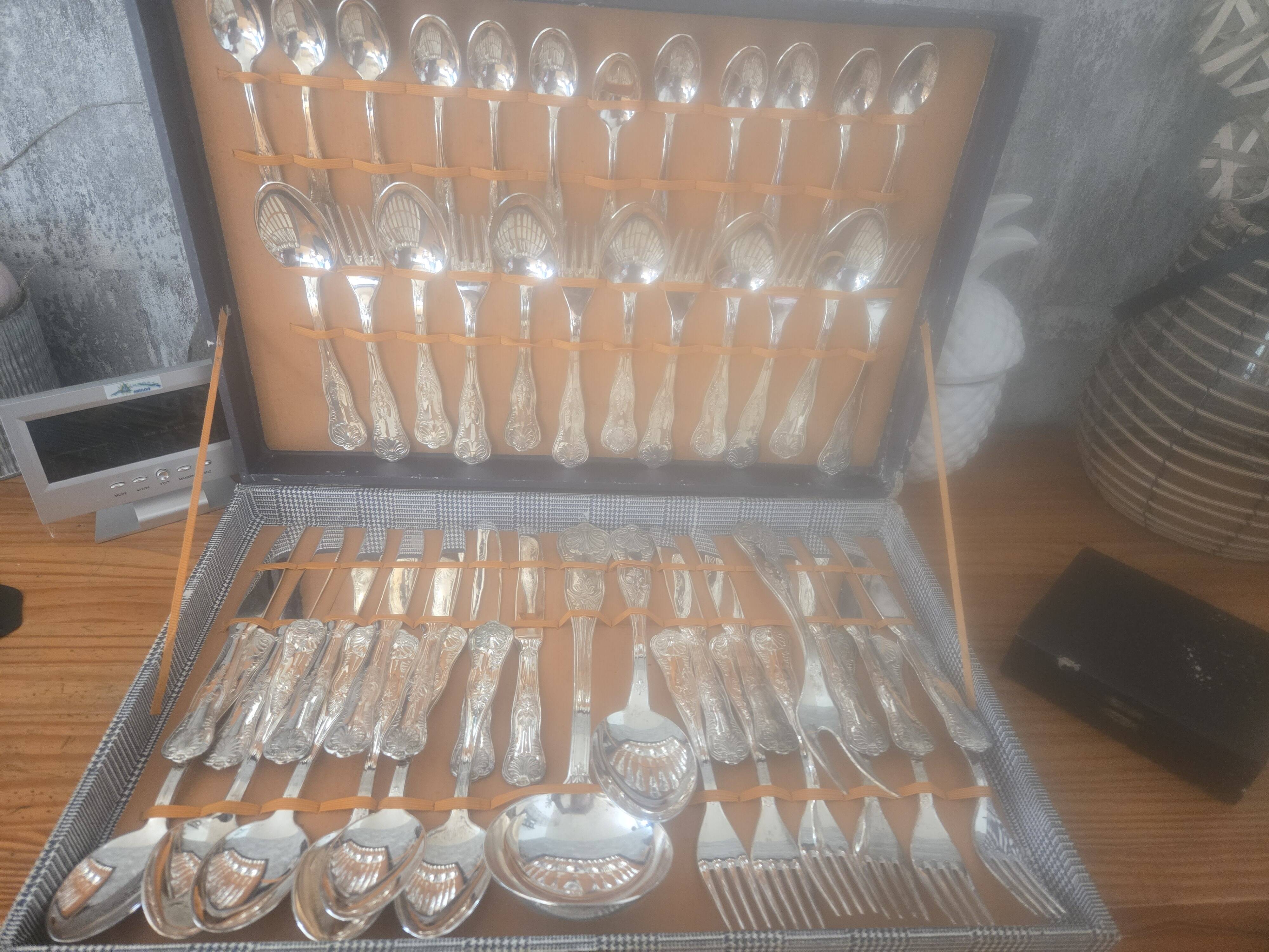 Ménagère métal argenté 51 pièces
