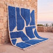 Authentic traditional white and blue Berber rug 2/3 m
