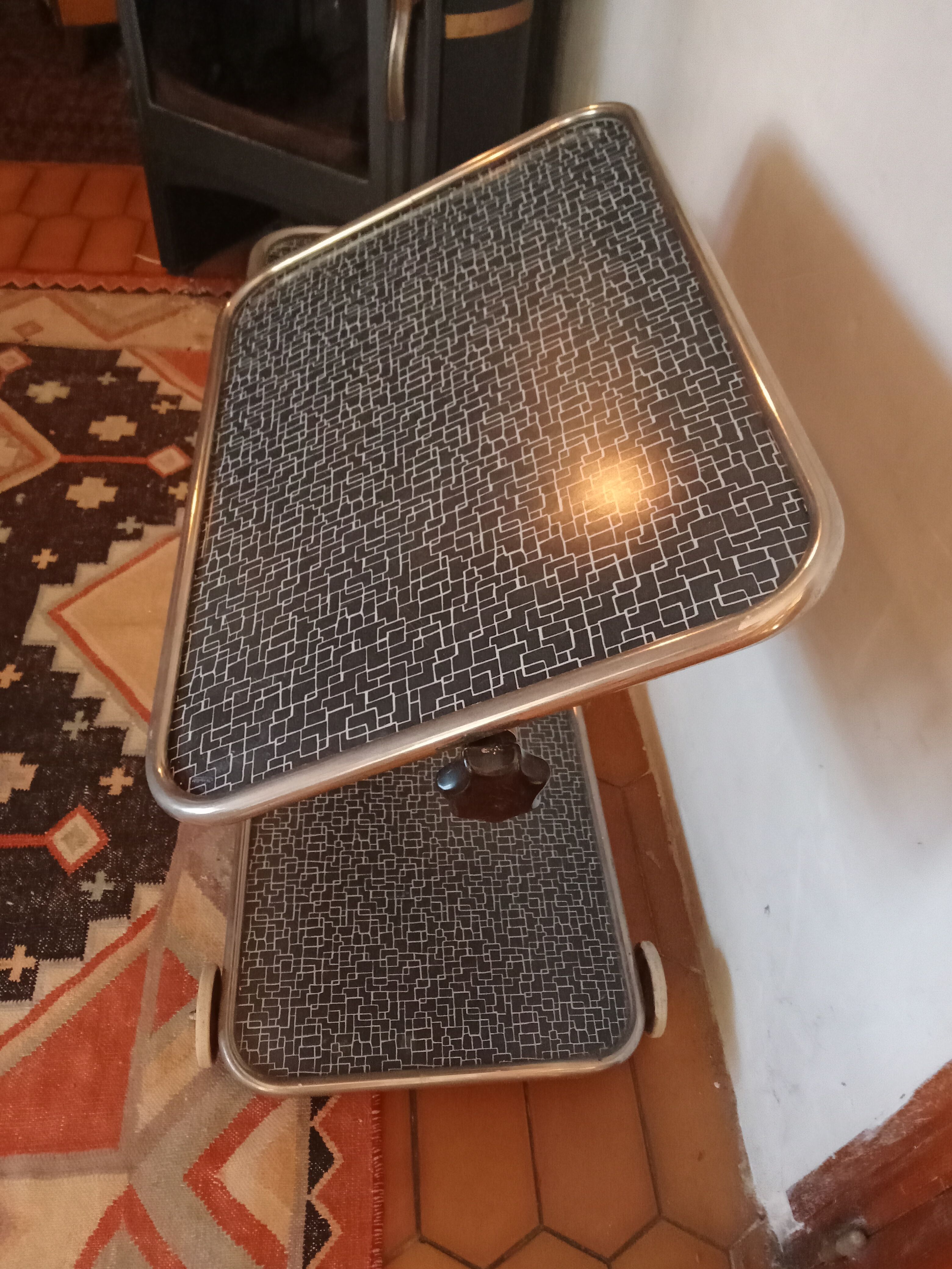 Vintage chrome service