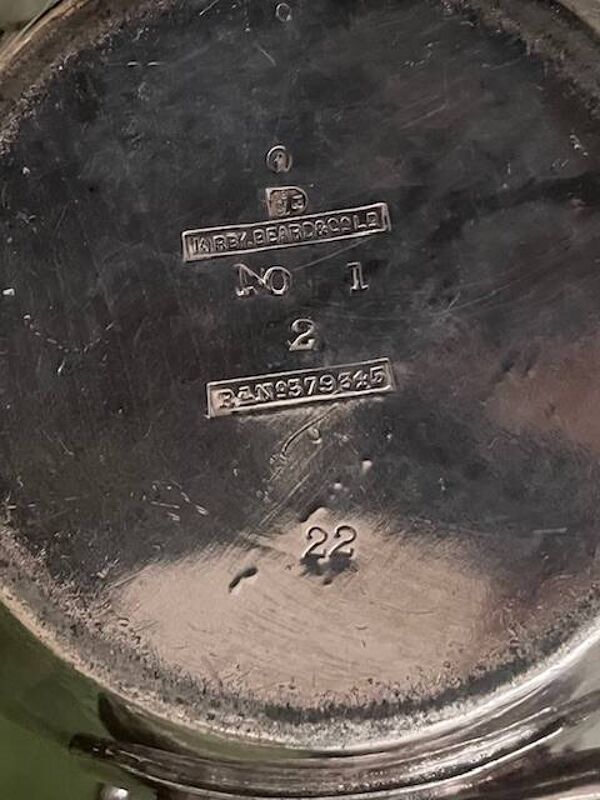 Théière de chez Kirby Beard & Cie, 2 positions, vers 1900.