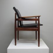 Finn Juhl model 192 in Teak, leather for France & Daverkosen