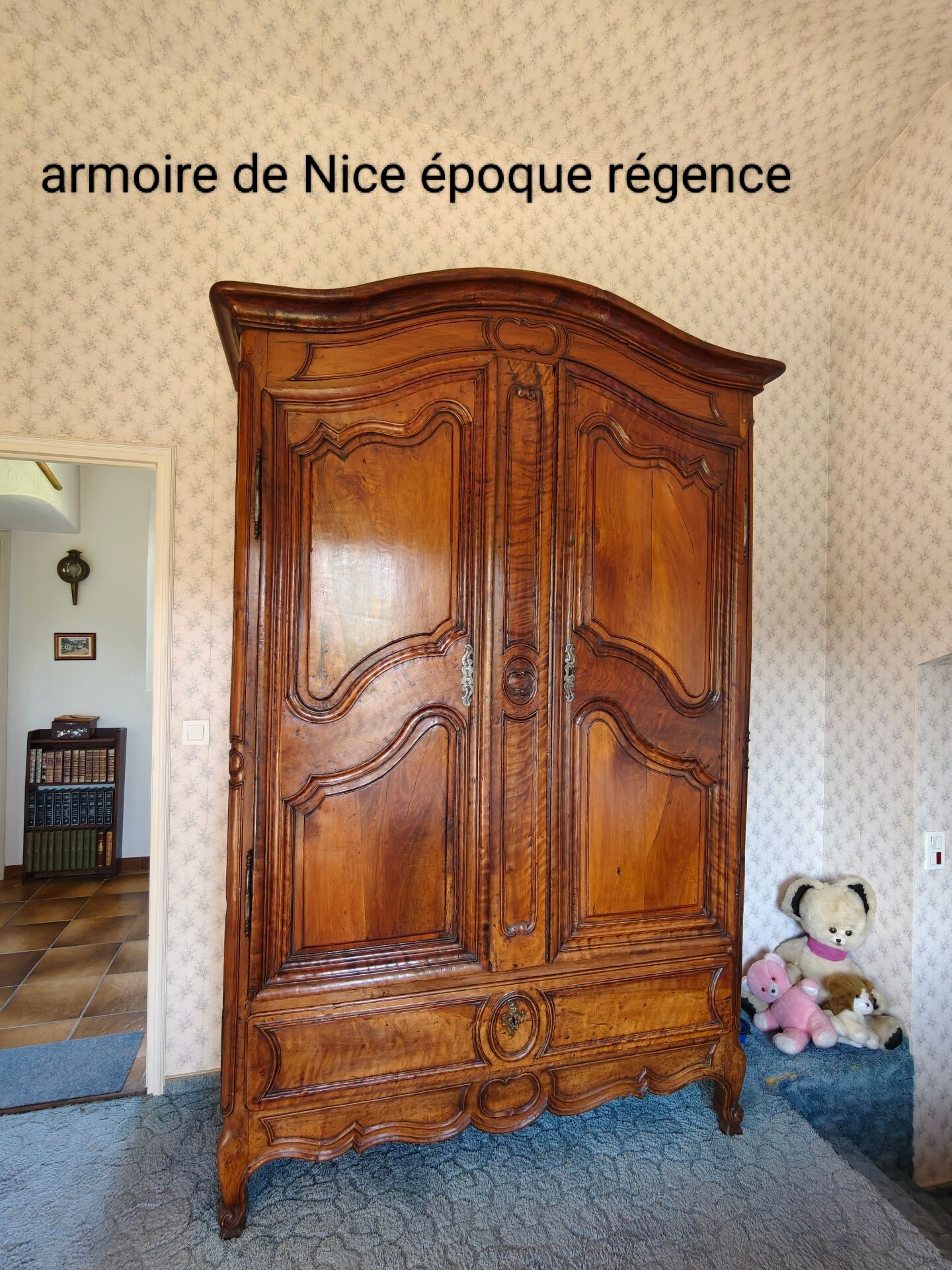 Armoire provençale époque régence
