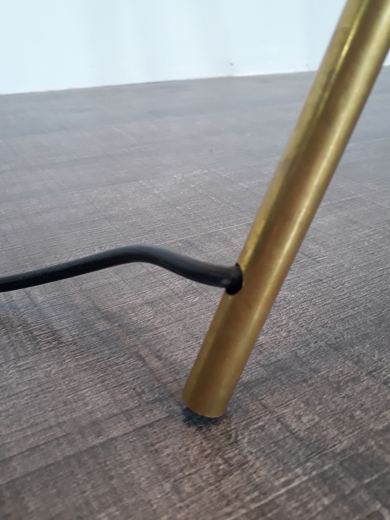Italian brass lamp tripod 3 bicolored diabolos on stems, mid-century style
