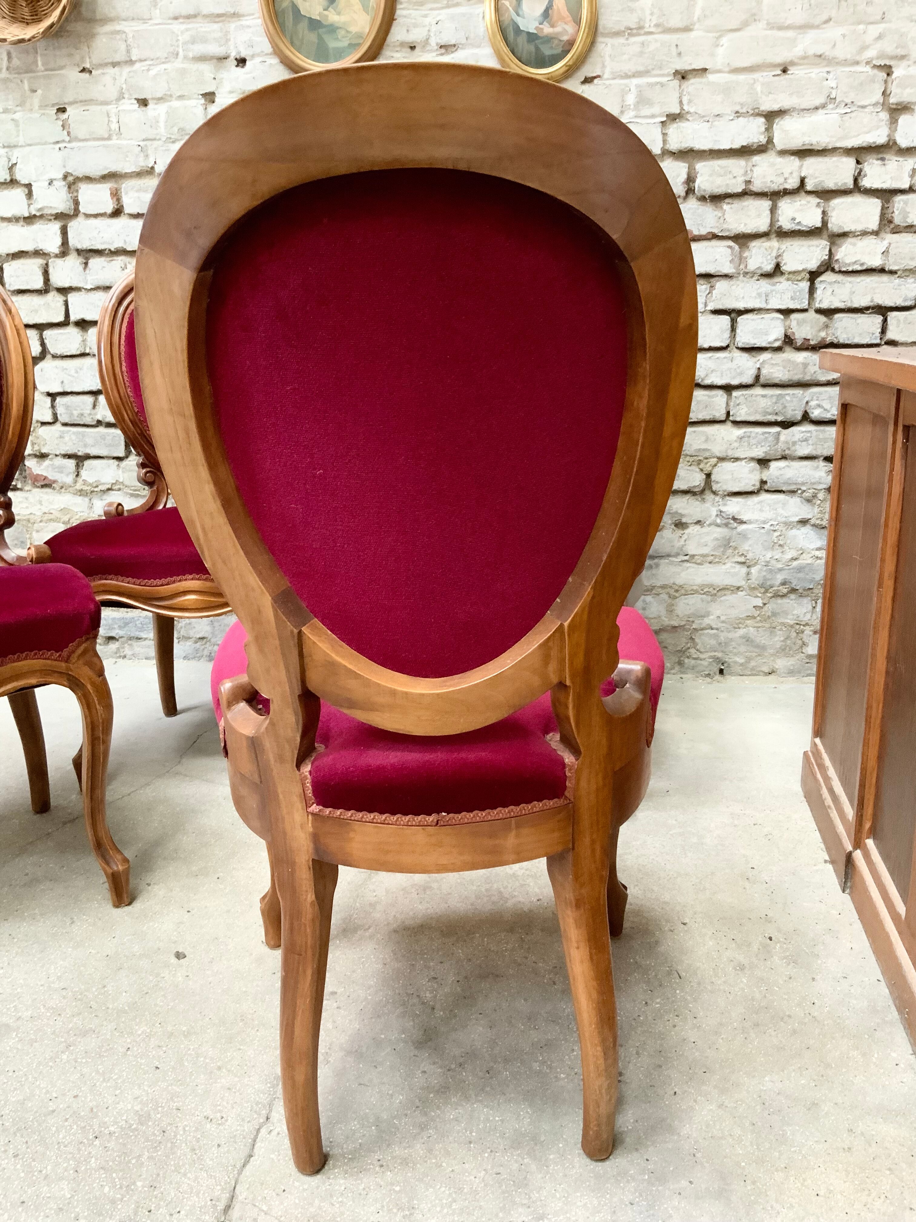 4 medallion chairs