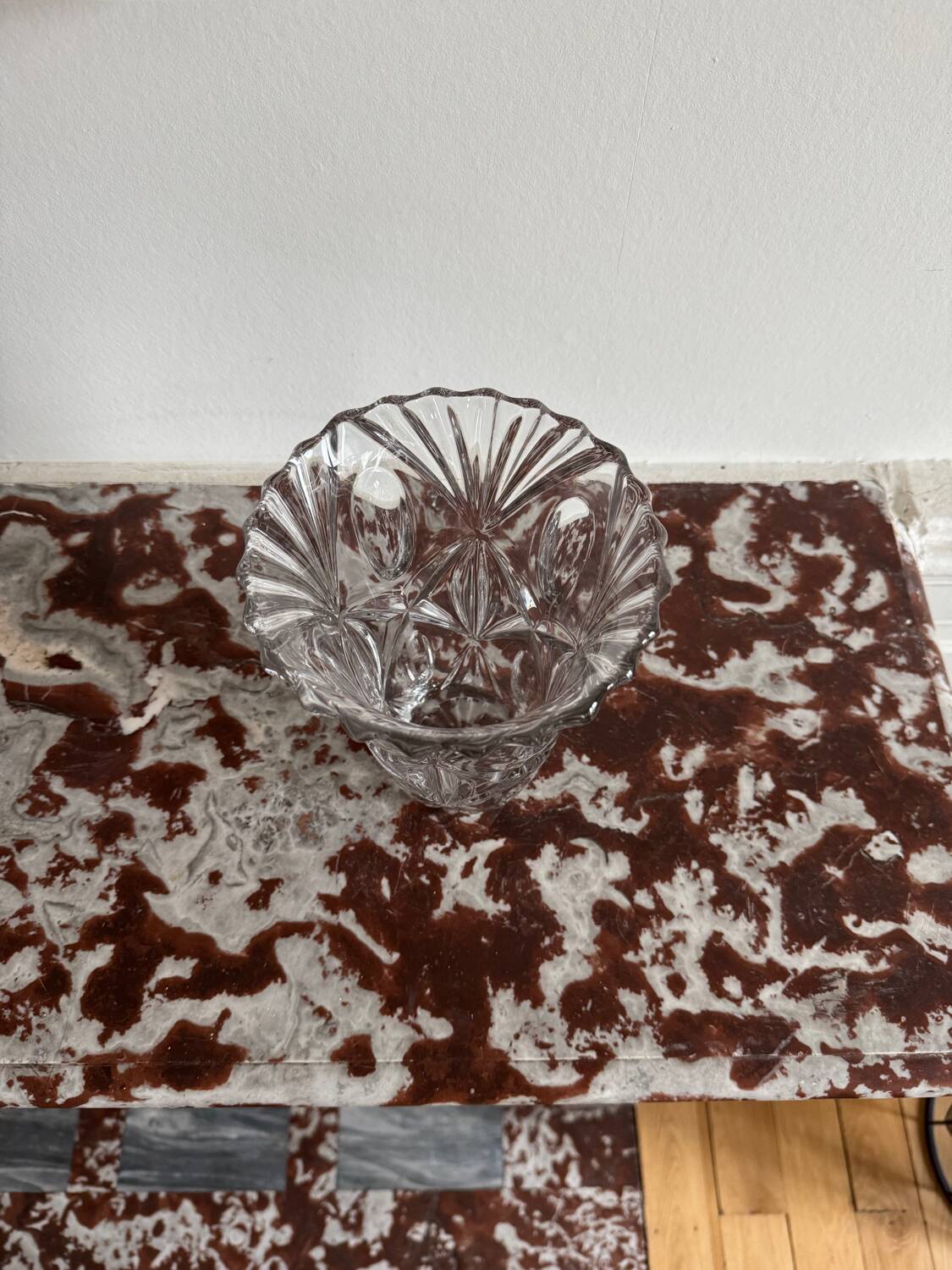 Glass vase